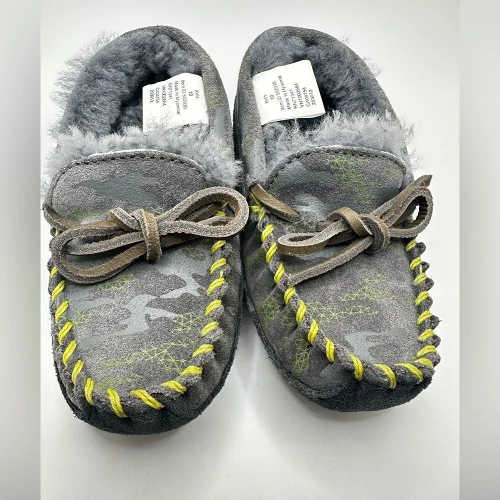NWOT LL Bean Kids Wicked Good Gray Suede Shearling Moccasins Slippers, Size 10